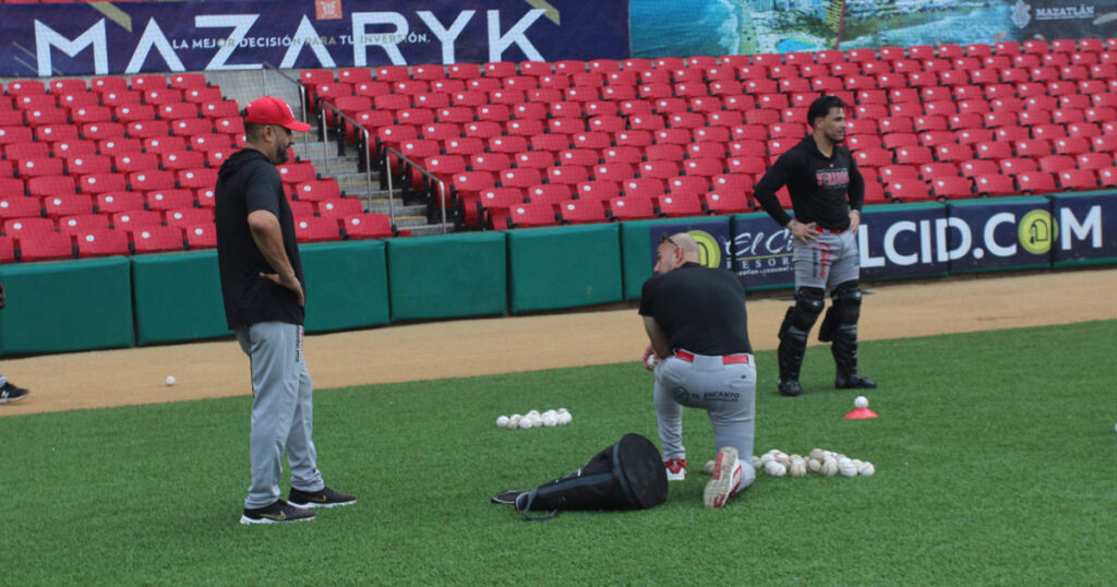 Playing at Estadio Teodoro Mariscal